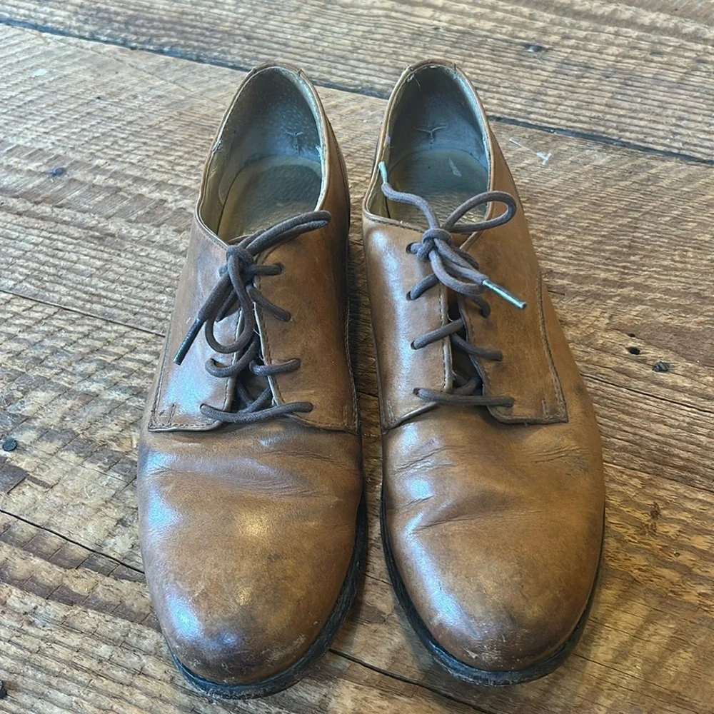 Frye Melissa Oxford shoes size 8.5